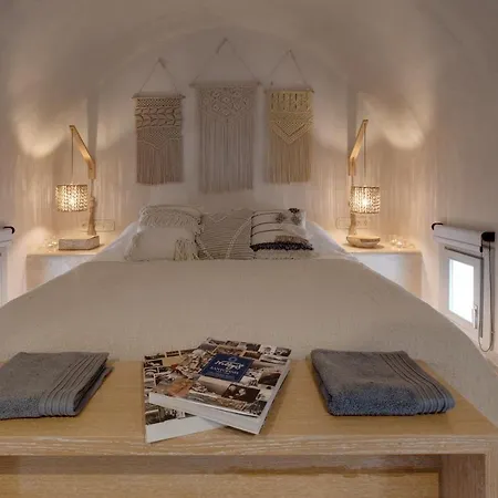 Villa Milestone Megalochori (Santorini)