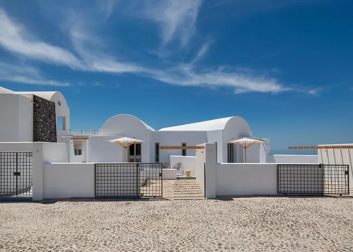 Milestone Megalochori (Santorini)