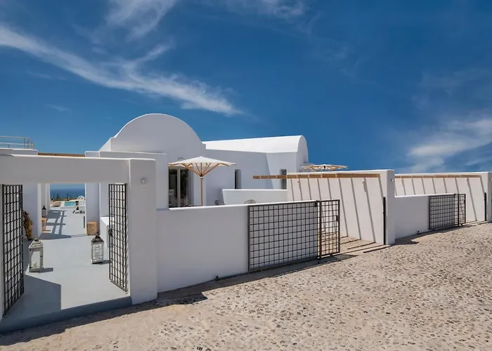 Milestone Villa Megalokori